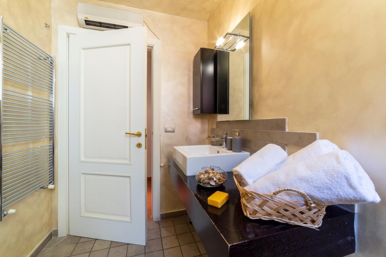 Guelfi Loft In A Historic Palace Firenze Eksteriør billede